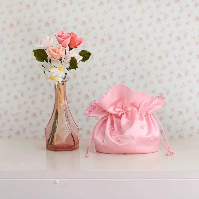 MICHU COQUETTE Fabric Accessor - Art Craft Books review and price